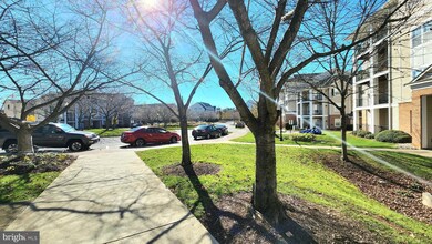 19607 Galway Bay Cir, Germantown, MD 20874 - photo 3