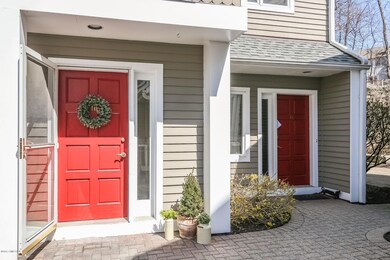 005-Front_Entrance-3965987-medium