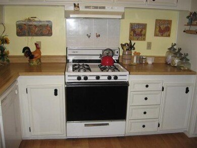 1601 Poso Dr unit 40, Wasco, CA 93280 - photo 5