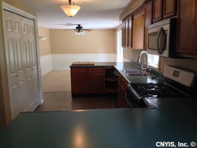 Kitchen Kitchen open to family room