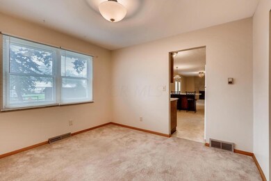 1753 Norma Columbus OH 43229-large-006-2