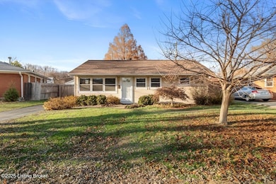 3333 Radiance Rd, Louisville, KY 40220 - photo 2