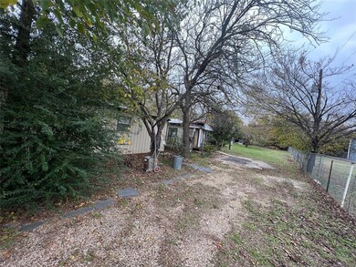 1304 Marie St, Joshua, TX 76058 - photo 5