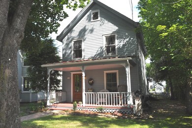 105 8th St, Milford, PA 18337 - photo 2