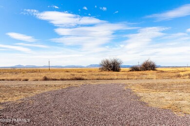 26797 N Chicory Way, Paulden, AZ 86334 - photo 4