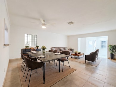 The ideal open concept floor plan [virtually stage