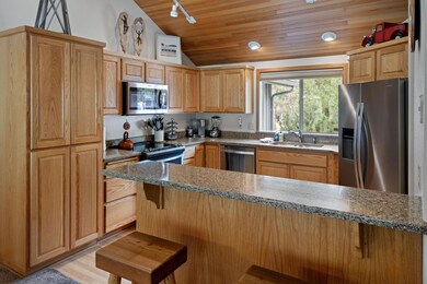 57687 Filbert Ln unit 8, Sunriver, OR 97707 - photo 2