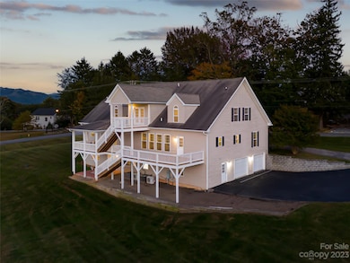 226 Erwin Hills Rd, Asheville, NC 28806 - photo 3