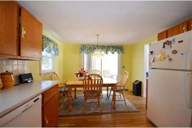 28 Parkwood Dr, Pepperell, MA 01463 - photo 5