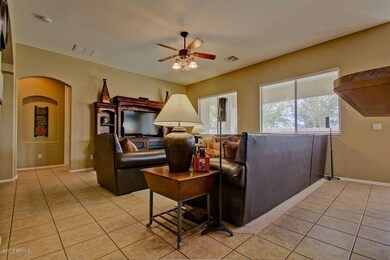 FAMILY ROOM 2