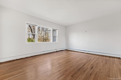 45 Pamela Ln, Valhalla, NY 10595 - photo 5