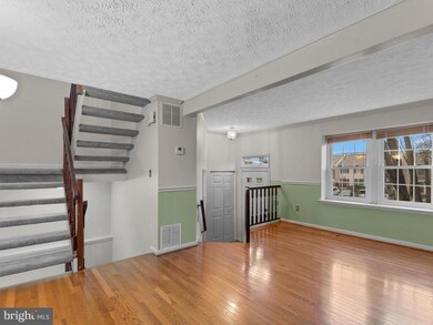 13233 Custom House Ct, Fairfax, VA 22033 - photo 4