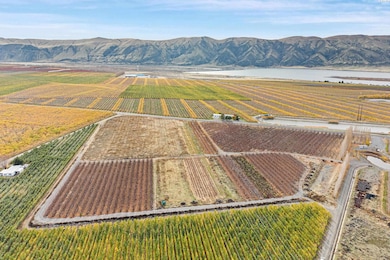 NKA5 E Desert Aire Dr SW, Desert Aire, WA 99349 - photo 5