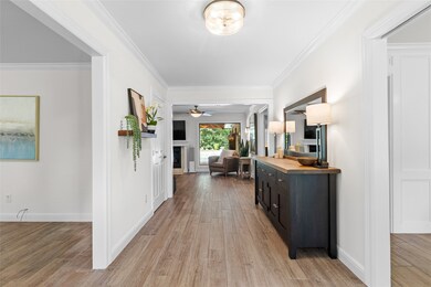 10 Holly Tree Ln, Spring, TX 77373 - photo 6