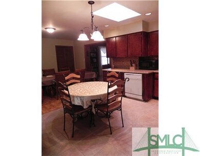 Kitchen. View 3