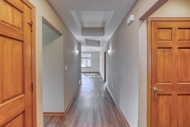 Beautiful Front Hallway w/2 Closets!
