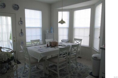 2064 Kingsview Rd, Macungie, PA 18062 - photo 5