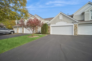 1176 Bristol Ln, Buffalo Grove, IL 60089 - photo 2