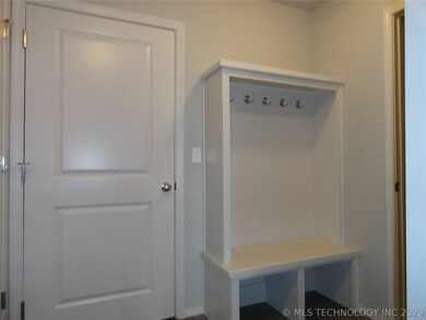 3801 S 33rd St, Broken Arrow, OK 74014 - photo 6