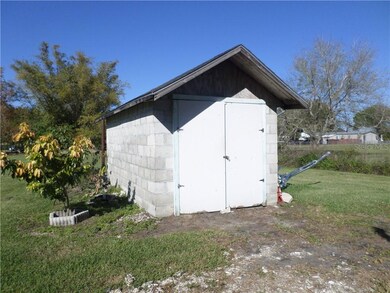 STORAGE BUILDING  CONCRETE BLOCK 9 X 16