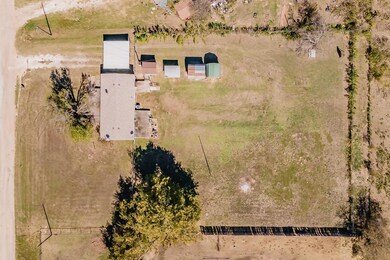 5200 Misty Hollow Dr, Joshua, TX 76058 - photo 6