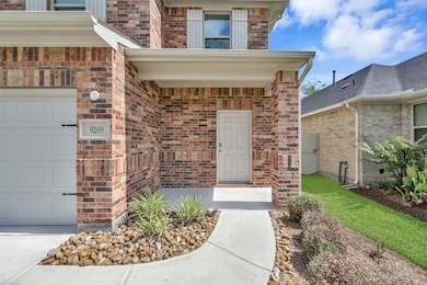 9269 Inland Leather Ln, Shenandoah, TX 77385 - photo 2