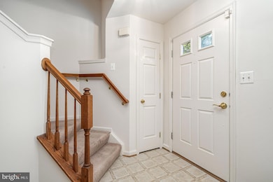 1766 Tiger Lily Cir, Woodbridge, VA 22192 - photo 3