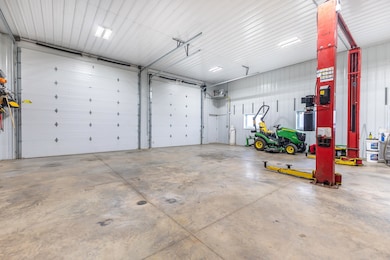 20216 Kruse Ln, Sherrill, IA 52073 - photo 6