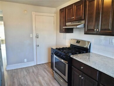 633 W Berwick St unit 2, Easton, PA 18042 - photo 4