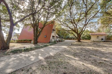 1098 Kings Landing Rd-large-029-27-P1111