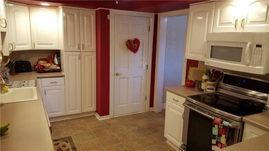 931 E Elm St, Altus, OK 73521 - photo 4