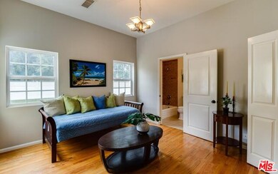 2020 Wellington Rd, Los Angeles, CA 90016 - photo 2