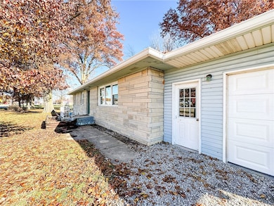 908 N Route 49, Casey, IL 62420 - photo 4