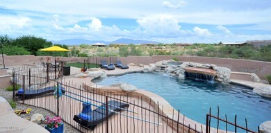 Pool w/Grotto