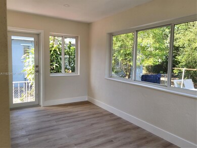 815 NE 134th St, North Miami, FL 33161 - photo 6