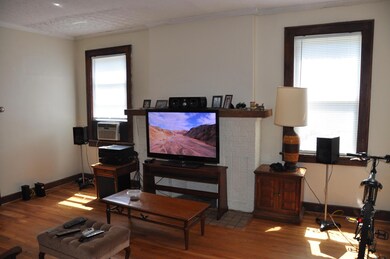163 Arcadia living