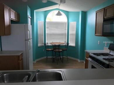 Neat little eating area in the kitchen - great pla