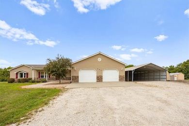 295 E 2300 Rd, Edgerton, KS 66021 - photo 4