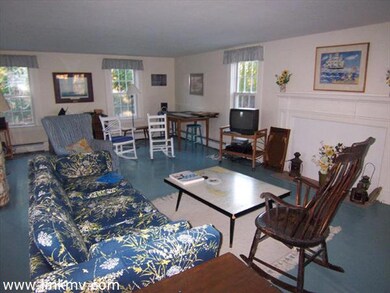 9 Wilbur Ln, Edgartown, MA 02539 - photo 6