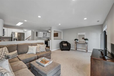 27 Bennett St, Nashua, NH 03064 - photo 7