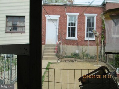 415 N 10th St, Reading, PA 19604 - photo 7