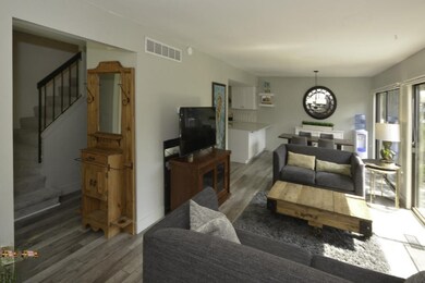 259Ballantrae_05