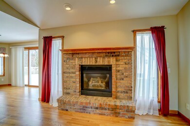 1128 Dynes Way, Sun Prairie, WI 53590 - photo 6