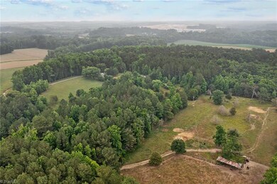 403 Chatham View Rd, Ramseur, NC 27316 - photo 3