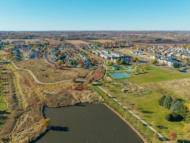 5226 E Cheryl Pkwy, Fitchburg, WI 53711 - photo 6