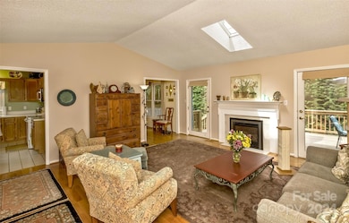 148 Meadow Lake Rd, Asheville, NC 28803 - photo 4