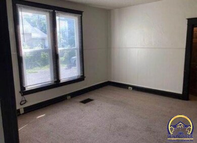 235 SW Tyler St, Topeka, KS 66603 - photo 5