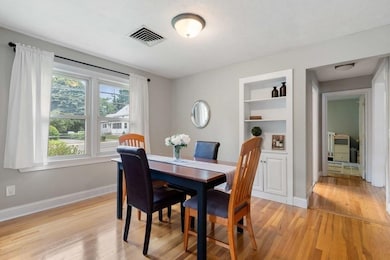 135 West St, Milford, MA 01757 - photo 7