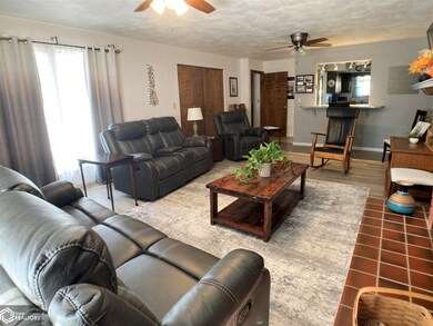 212 W 2nd St, Wayland, IA 52654 - photo 3