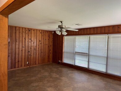 2315 Hialeah Dr, Houston, TX 77018 - photo 5